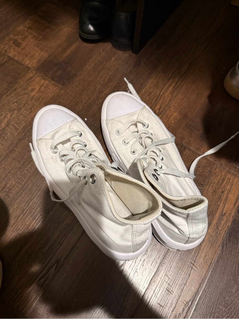 Women’s High Top Converse White